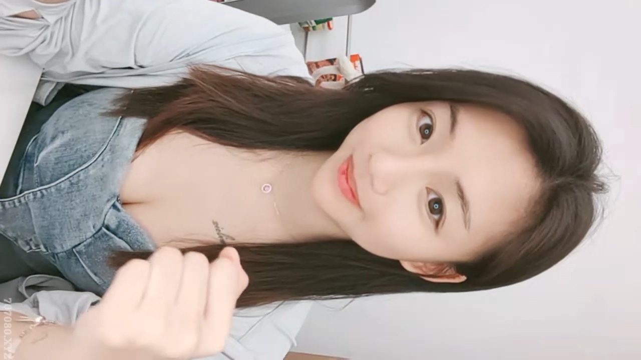 七七 极品颜值女孩浴缸嬉戏紫薇 20230913