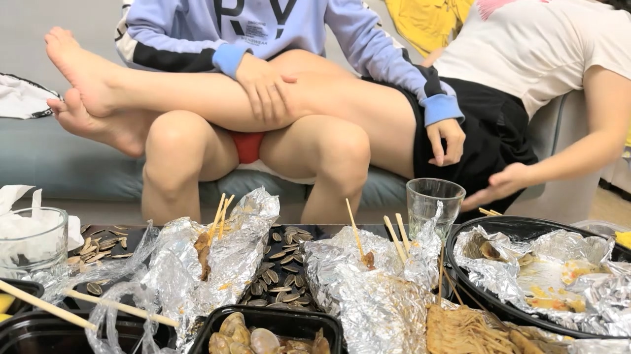 瘦猴先生探花 无套卖鞋喷水女再来一炮 骑脸输出2023111902