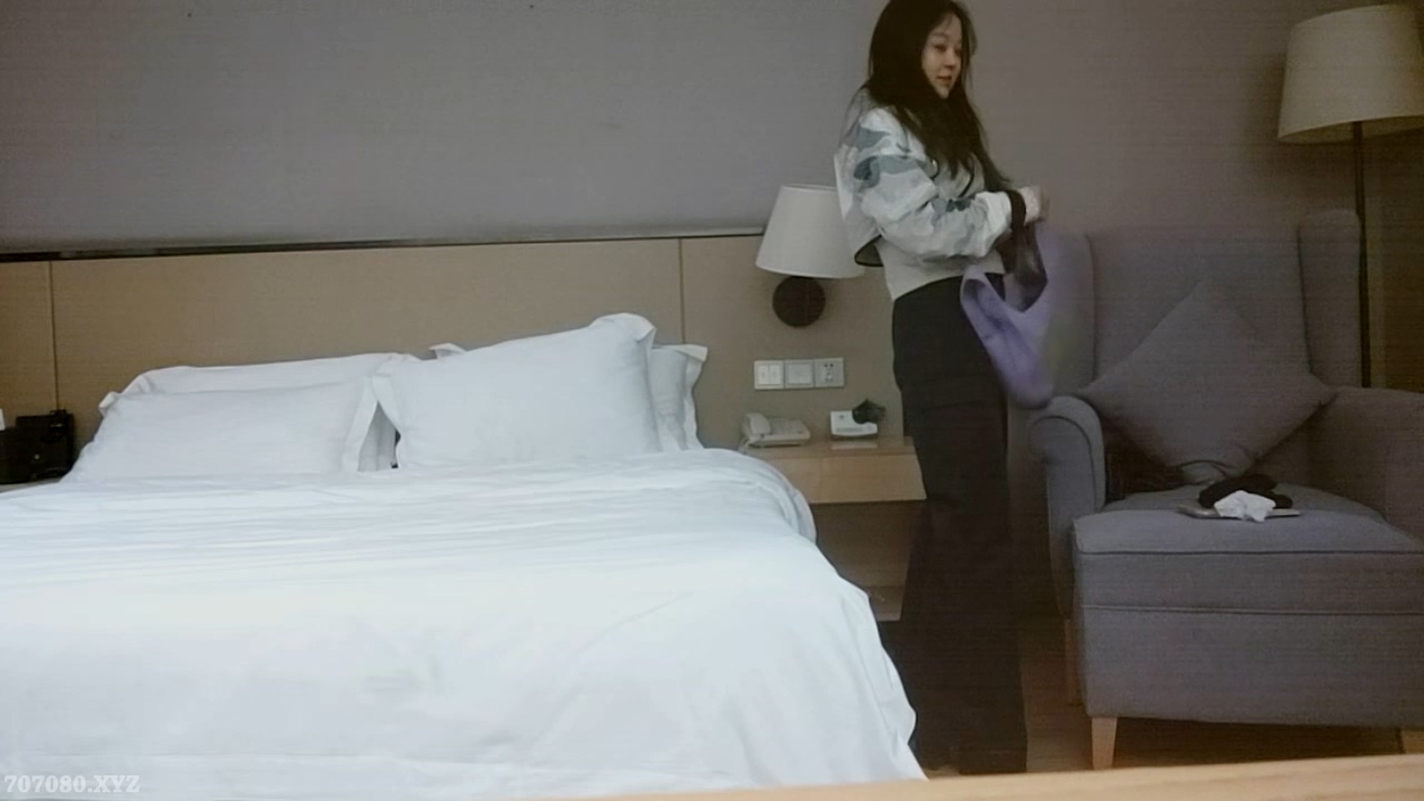 用利顶你 除夕约甜美温柔白色网袜少妇2024021002