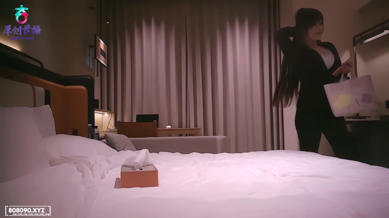 杏吧母芭配EP1-零元购到了个大圈极品御姐，肌肤雪白细腻 ，饱满一线天，微胖就是极品20260826